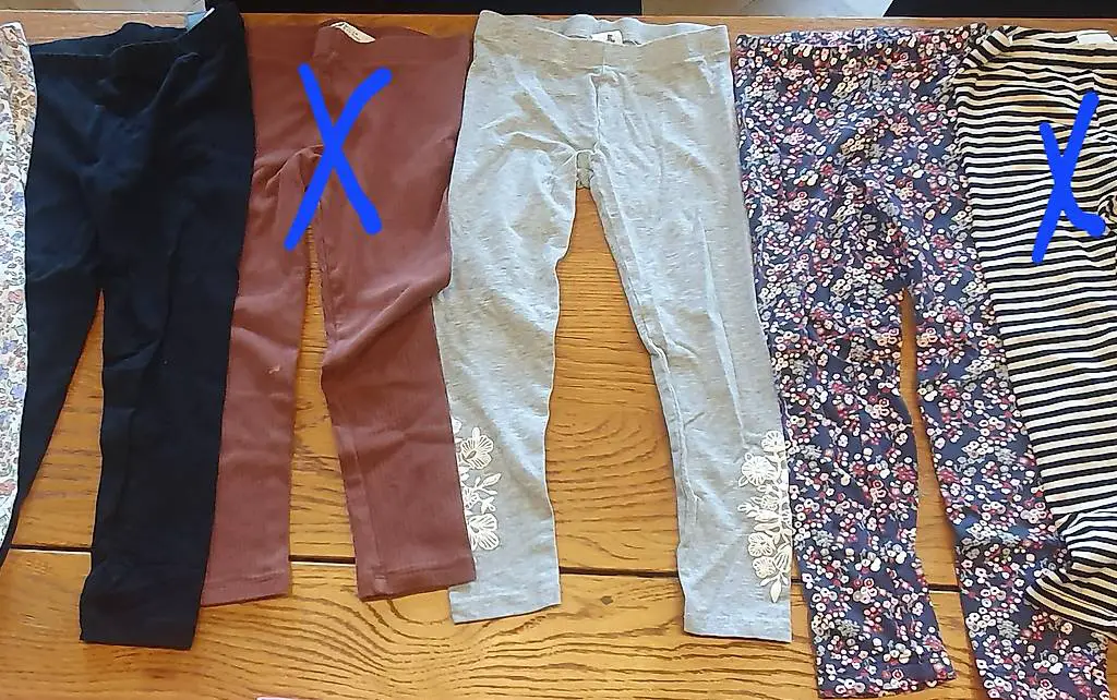 Leggins, Hosen, Strümpfe (Gr. 104)