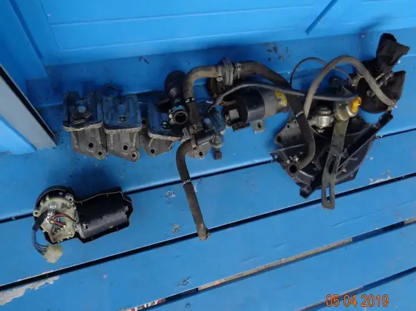 Alfa 75 Div.Kleinteile