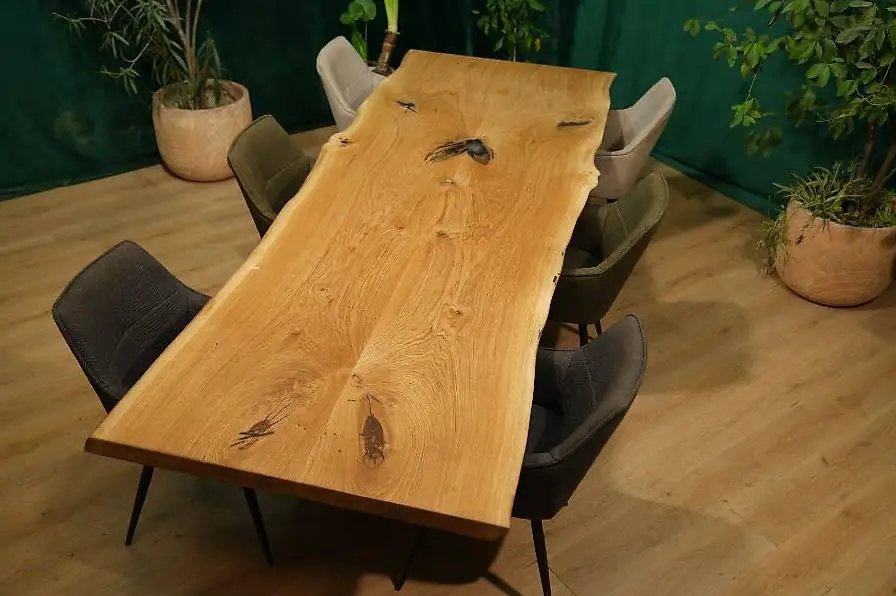 Natürlich Edel - Eichentische von Swissdesign Haag