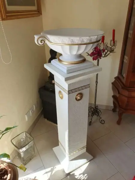 Italienisch Römische Vase im Barock Luxus Design