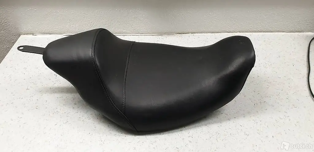  Solosattel für Harley Dyna Modelle