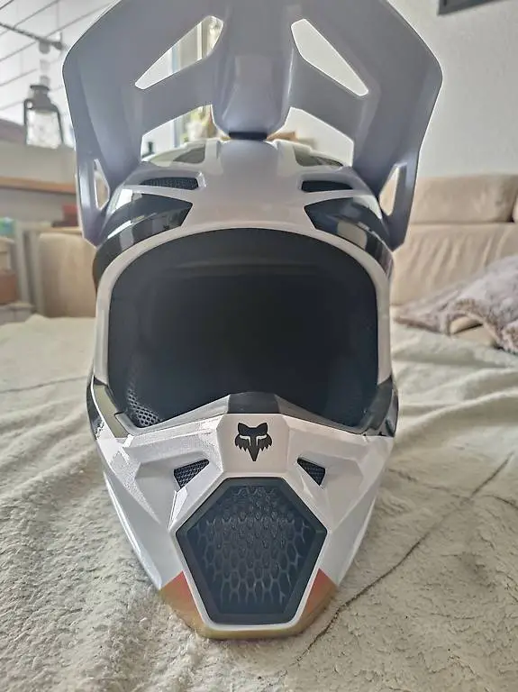 Fox Crosshelm V1 Future White
