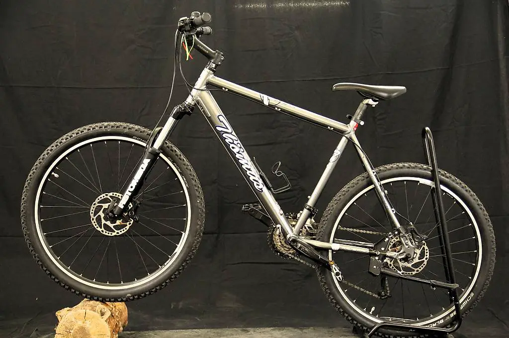 Cooles MTB-Fahrrad, THöMUS, B25/050