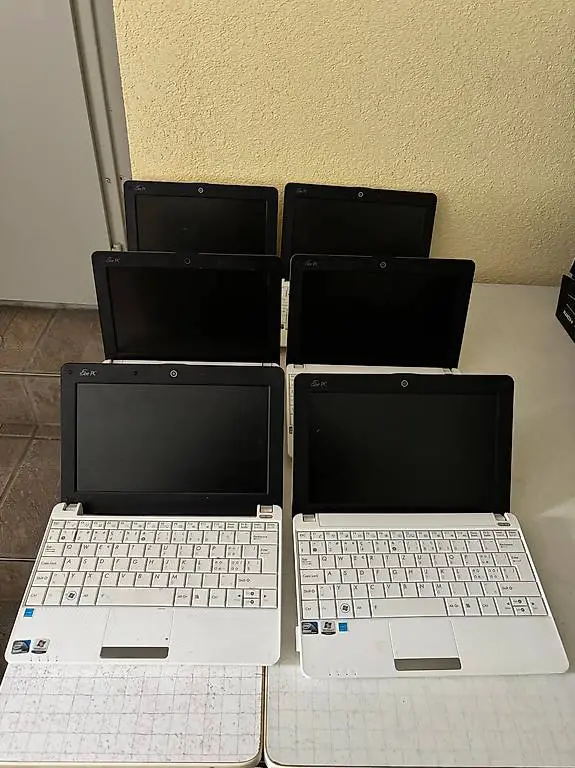 8x Asus Notebook