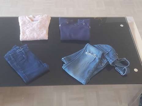 Lots d"habits automne-hiver, Taille 128 (8 ans)