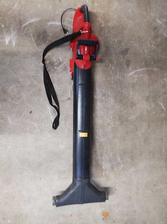 Laubsauger/Laubbläser Ikra