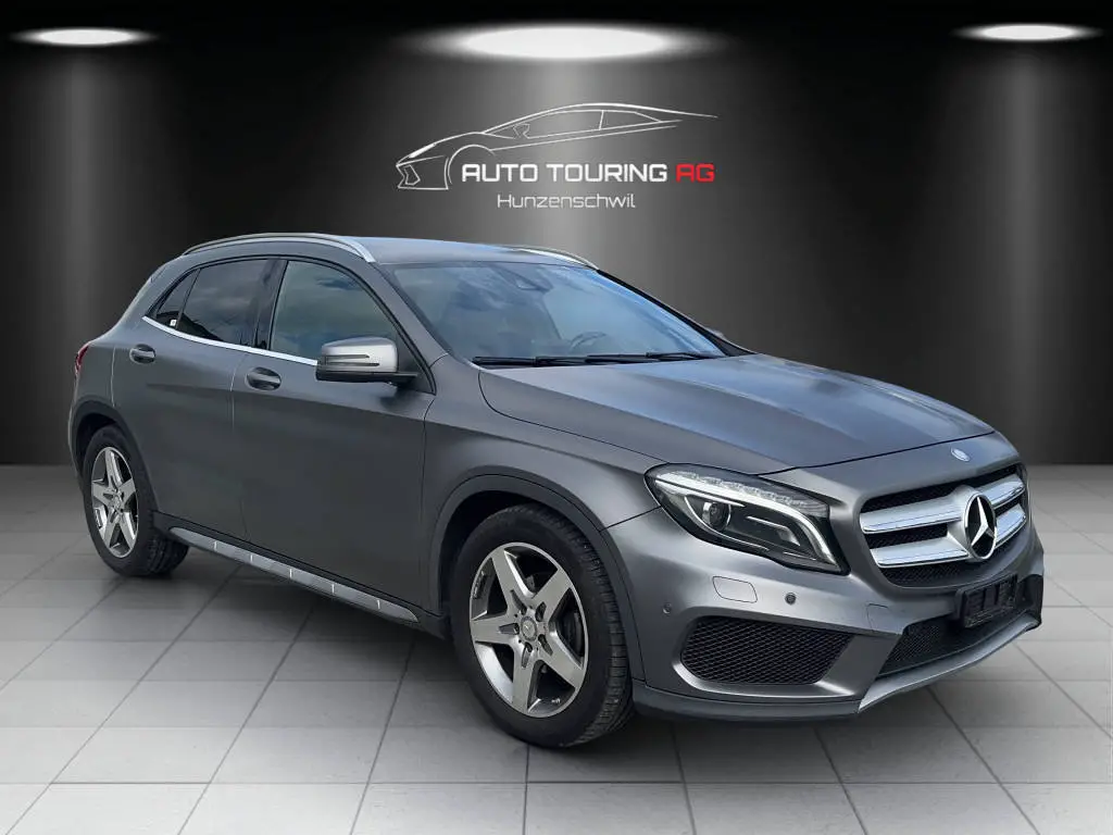 mercedes-benz gla 200 d amg line 4m