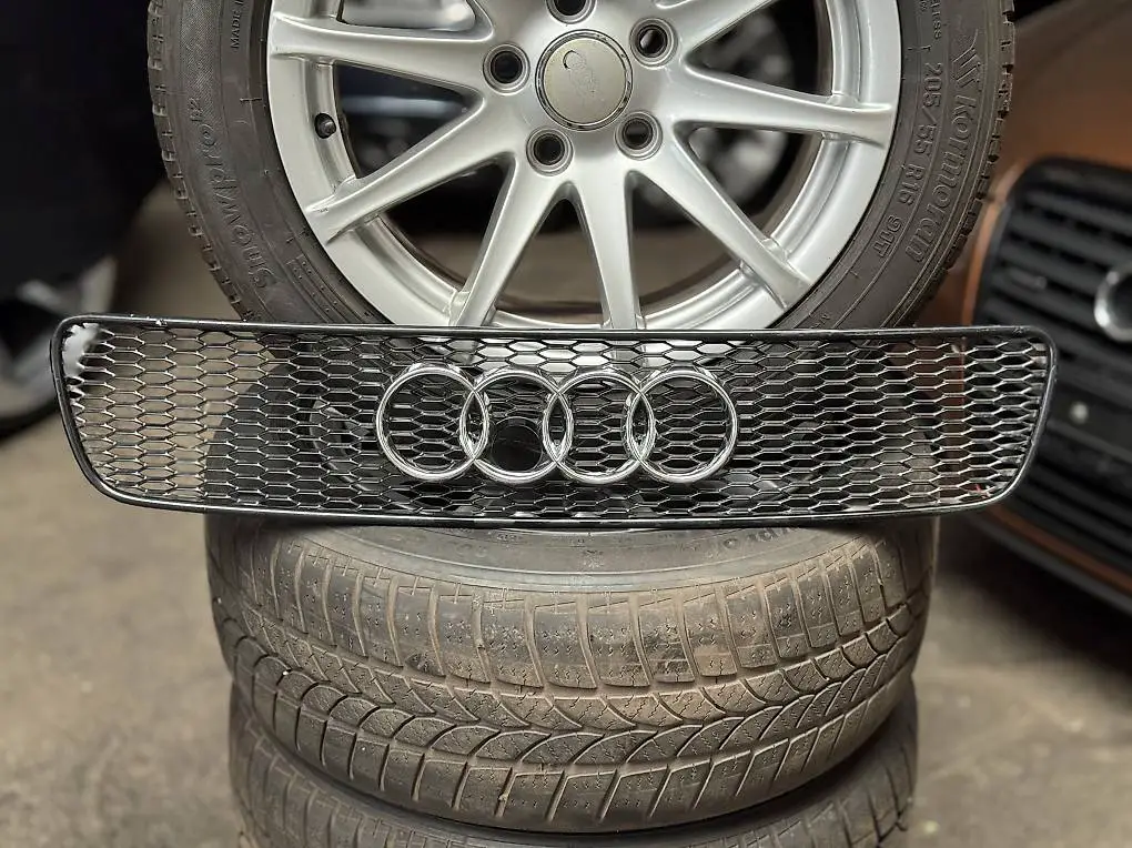 Audi A4 S4 B5 Kühlergrill Grill Frontgrill von Kamei
