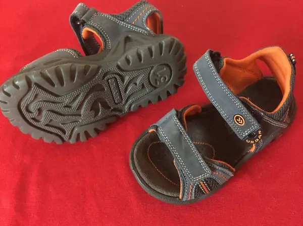 Sandalen NEU Gr. 31 Urban Flexible & weiche Sohle