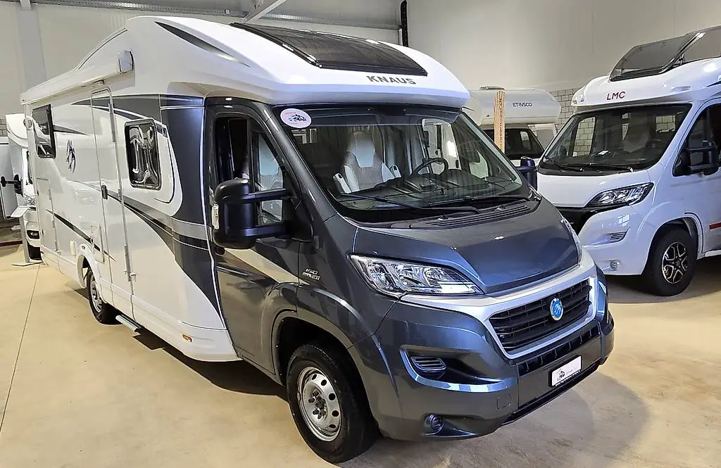 *Neuwertig*Hubbett*Fiat 150PS*Automat*Knaus Sky Wave 700MEG