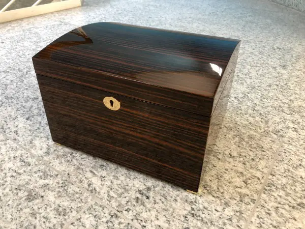 Hochwertige Uhrenbox für 16 Uhren Neu