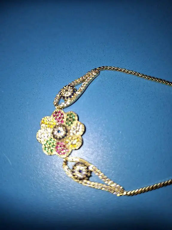 Armkette mit Zirkoniasteinen