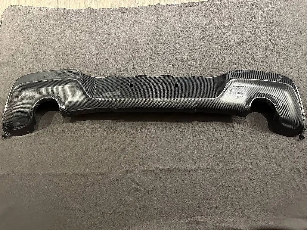 BMW F20 M135i VFL Echtcarbon Diffusor