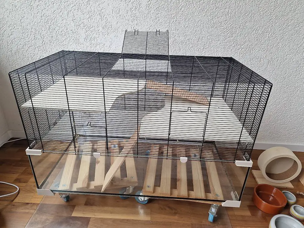 Hamsterkäfig / Nagetierkäfig inkl. viel Zubehör