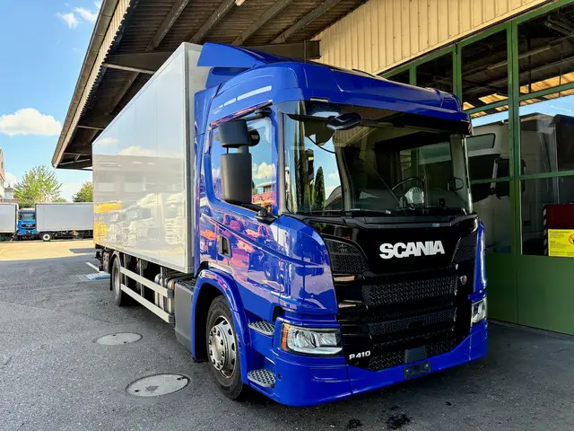 SCANIA, P 410, Kunststoffkoffer