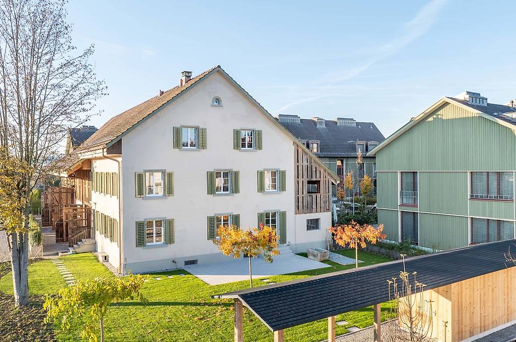 Bauernhaus in Brüttisellen Moderne trifft Tradition