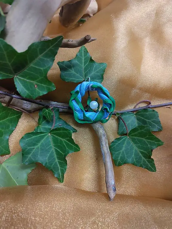 Halskette mit Anhänger