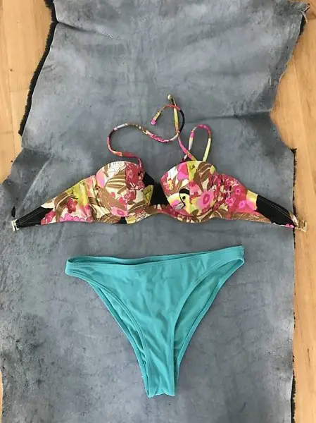 Bikini mit Dschungel-Motiv