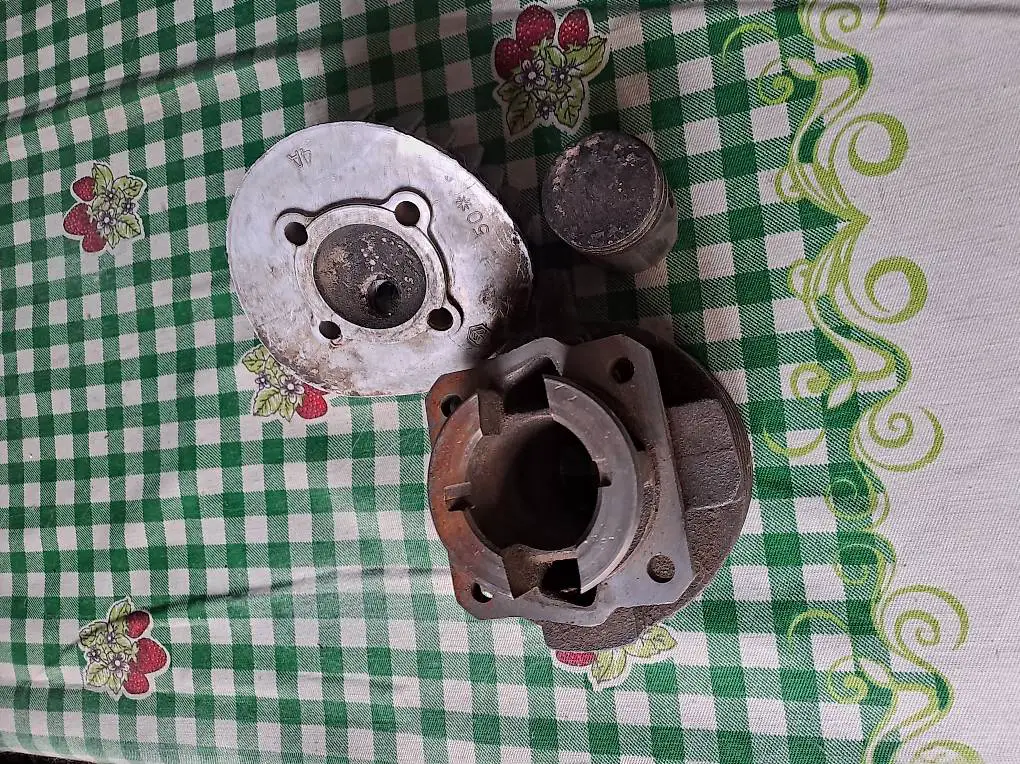 Cilindro testa pistone Vespa 50 Piaggio