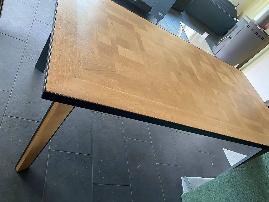 Marken Esstisch Le Fablier - NEU