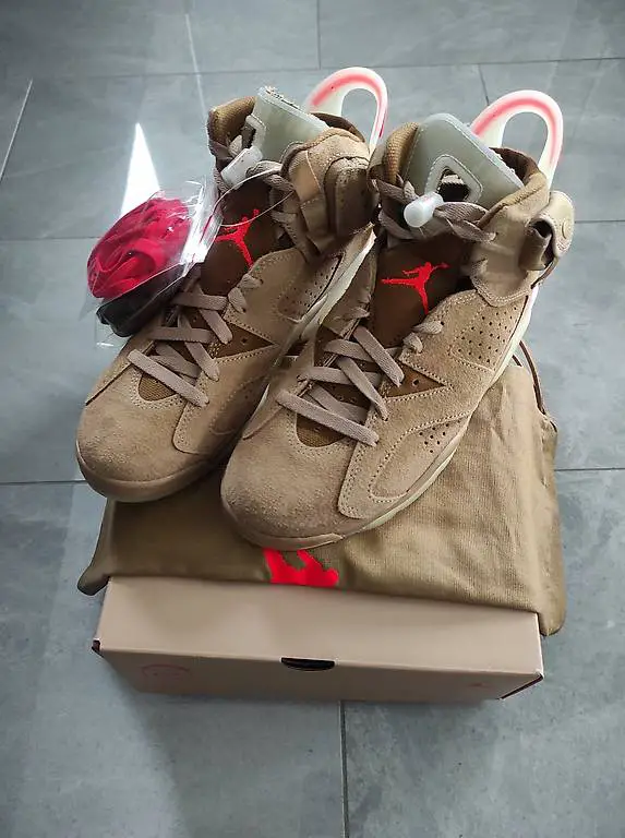 Travis Scott x Air Jordan 6 British Khaki EU41/US8 DS