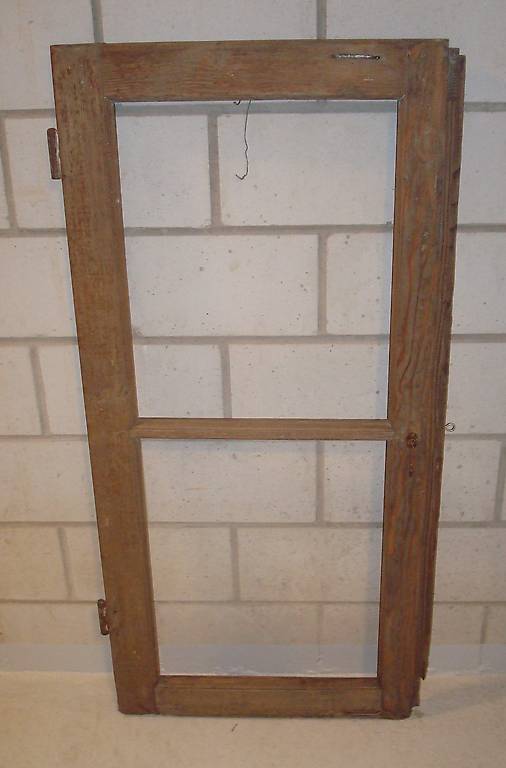 alter Fenster-Rahmen