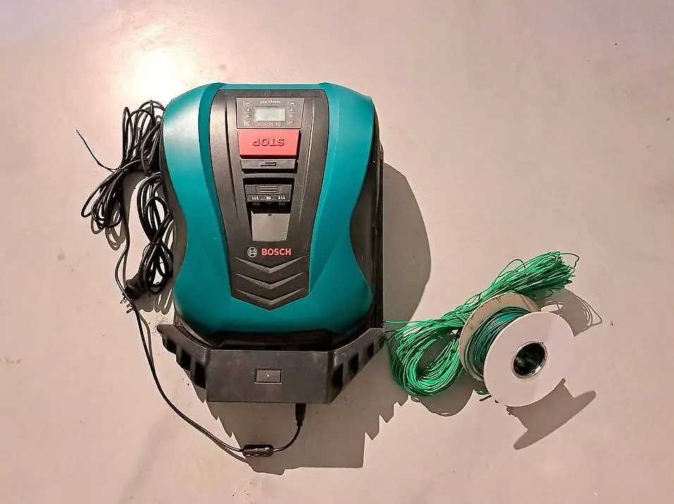 Mähroboter / Roboterrasenmäher Bosch Indego 400
