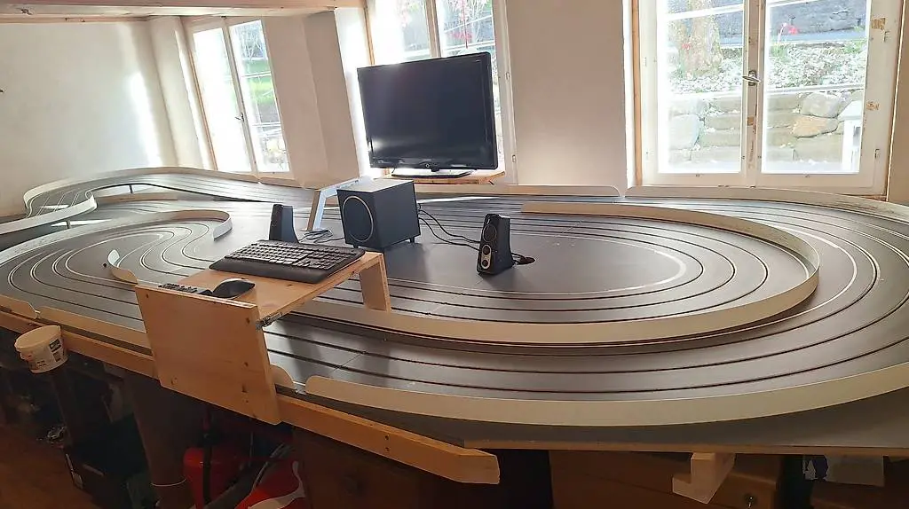 Autorennbahn / Slotcar Holzbahn