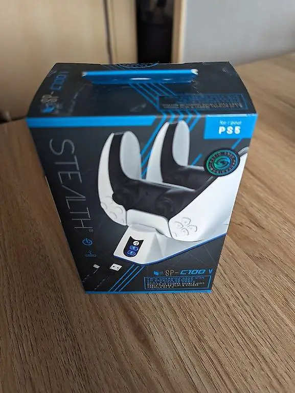 Ladestation für bis zu 2 PS5 Controller originalverpackt