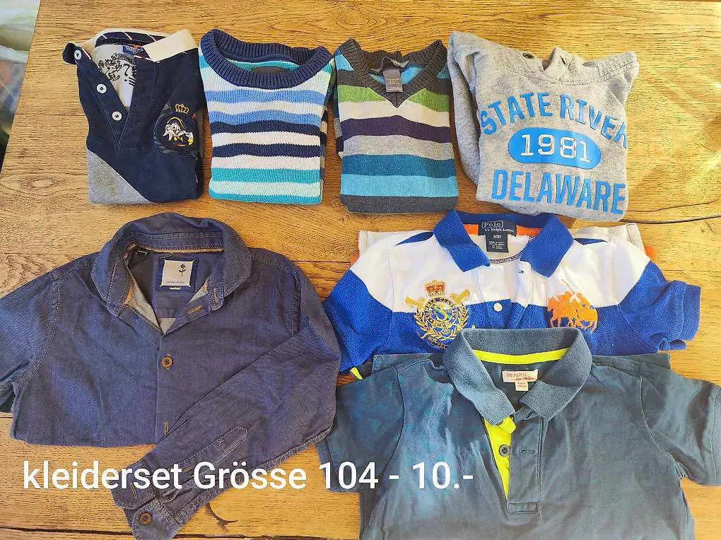 Kleiderset Grösse 104