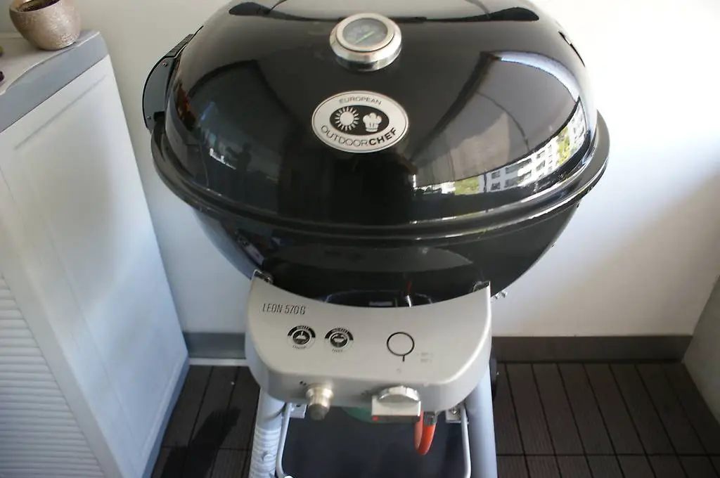 Gasgrill Outdoorchef LEON 570 G mit Gasflaschen