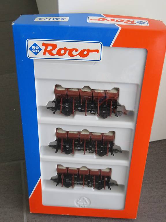 4 x Modelleisenbahn Roco 44074 Muldenkippwagen-Set der DB