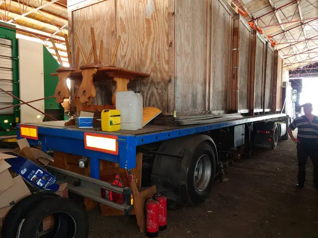 Göbel Saka 20, Brücke/Pritsche