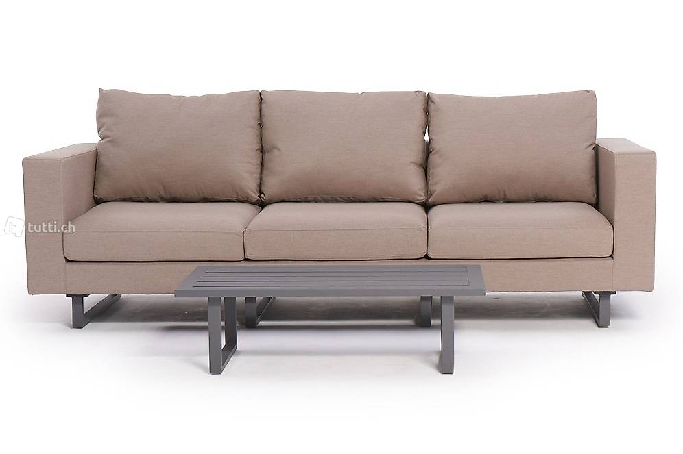  Komfort und Qualität bietet das 3er Sunbrella Fabric Sofa