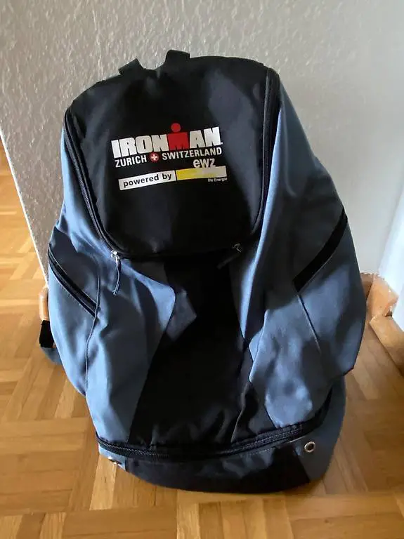 Rucksack grau/schwarz