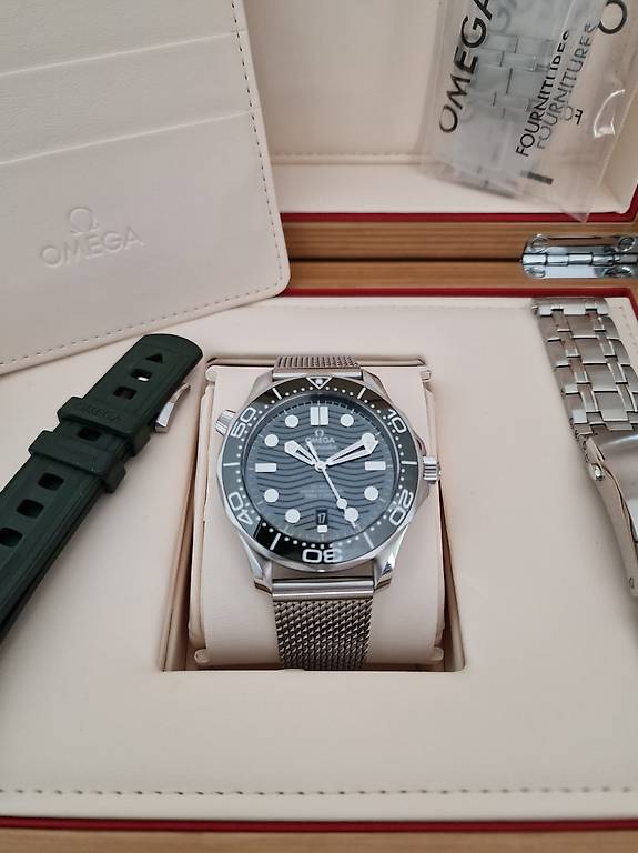 Omega Seamaster diver 300m green