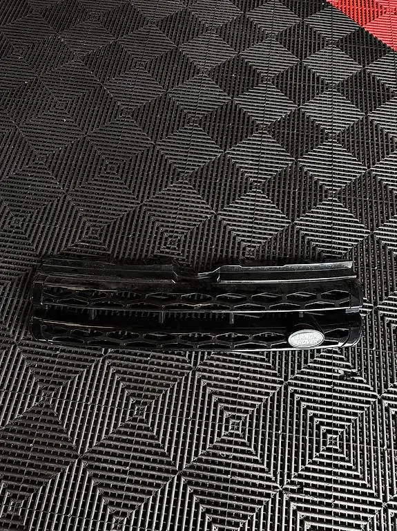 ranger rover evoque frontgrill