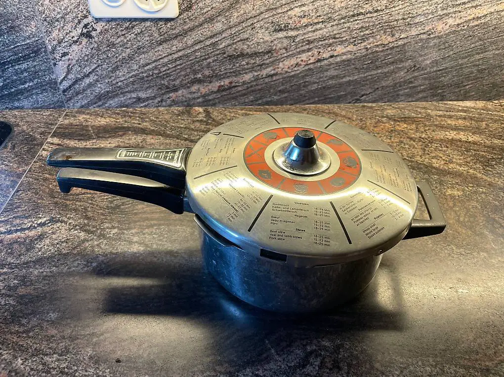 Dampfkochtopf