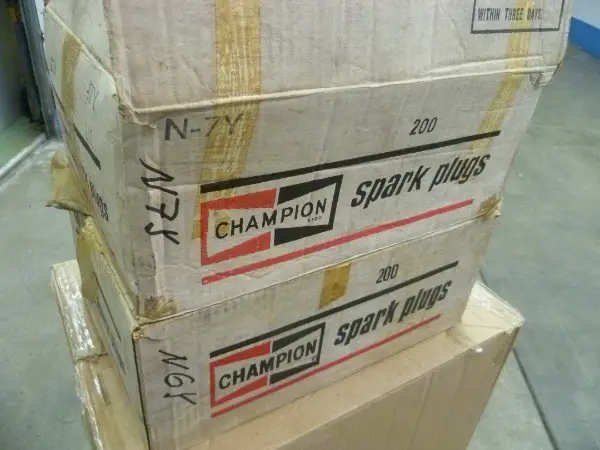 Zündkerzen Champion - Beru - Bosch OLDY Neu OVP