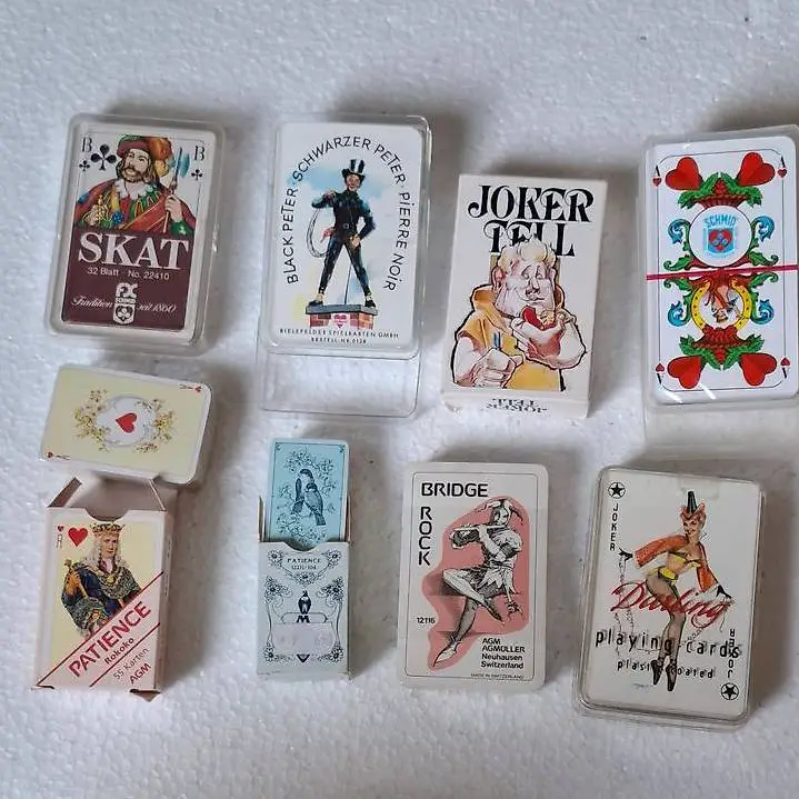 Kartenspiel Sammlung: Patience, Bridge, Skat, Joker, Retro