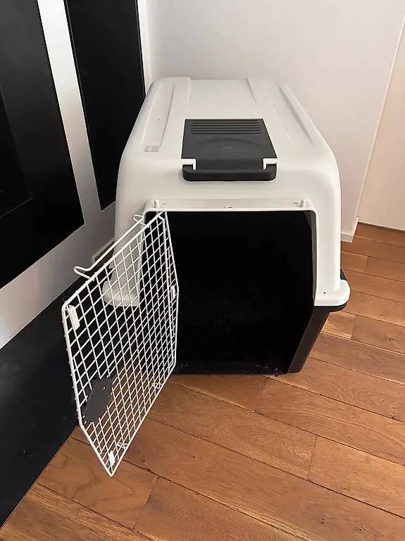 Hundebox/ Hundetransportbox/ Flugbox