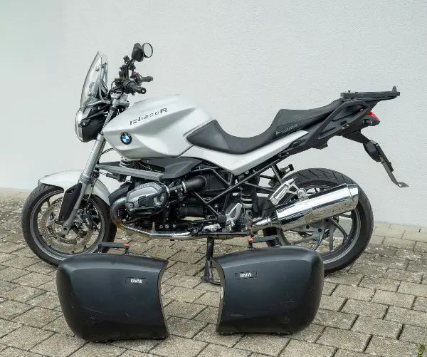 BMW R1200R
