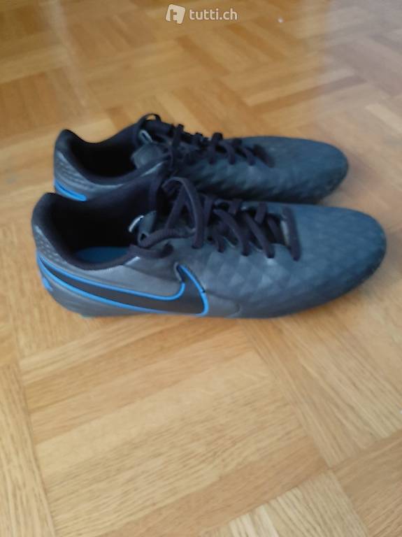 Scarpe da calcio nike tiempo.