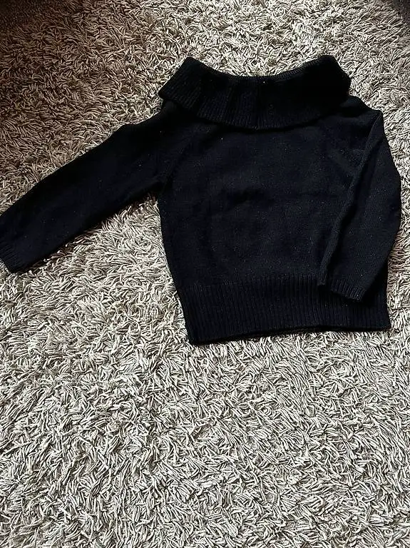 Fendi Wollpullover, Schwarz, Kragen, Gr. 44