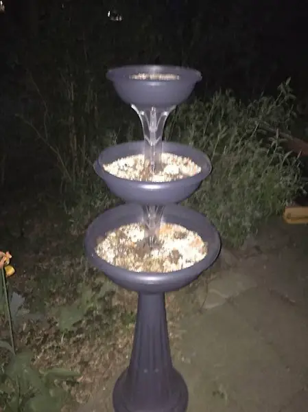 Schöner Blumen Topf Fontana in schwarz nur60fr,Muscheln 50fr