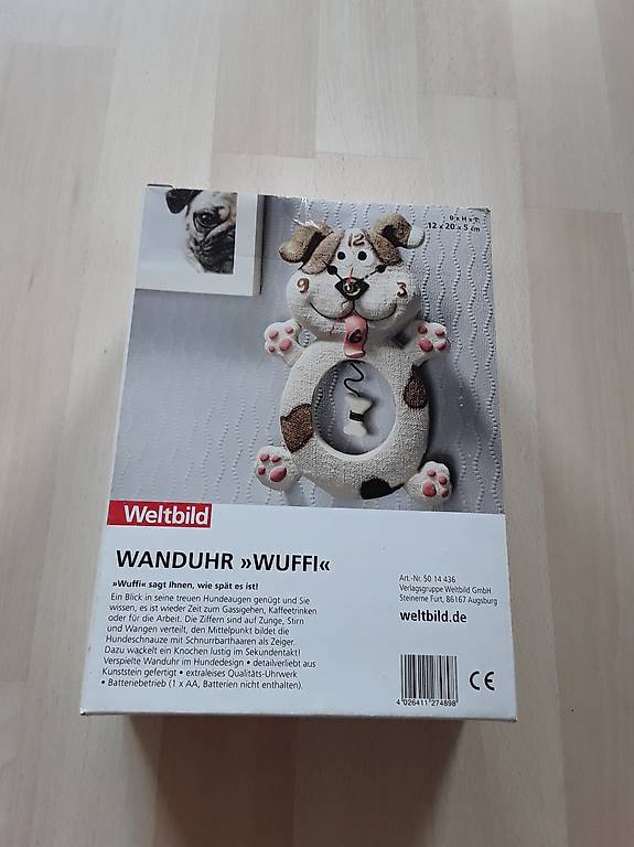 Wanduhr "Wuffi" aus Kunststein