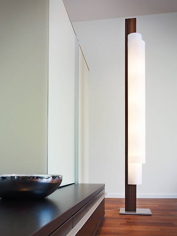 STELE Lichtobjekt von DOMUS, Nussbaum-Holz