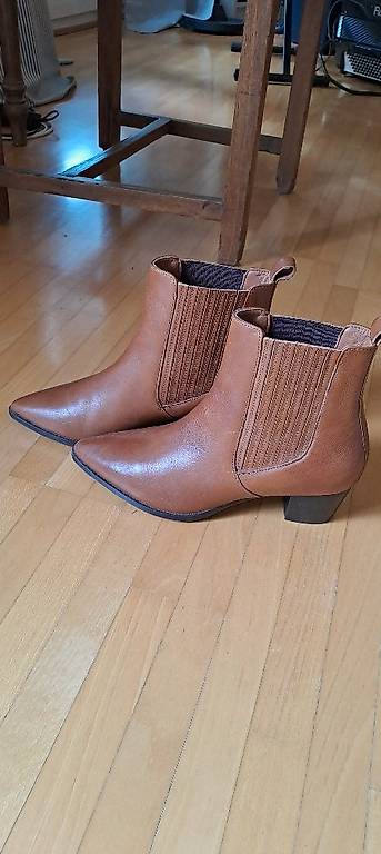 Cognac-farbene Stiefelette, Gr. 38