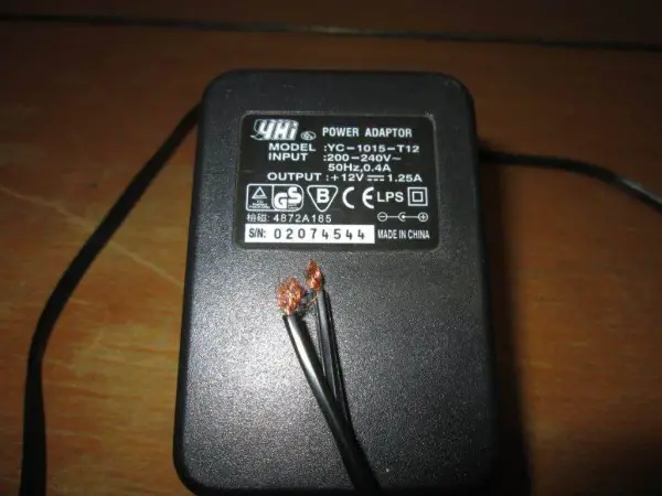 Adapter, Power Adapter YHI, Modell C-1015-T12 (1087-H)