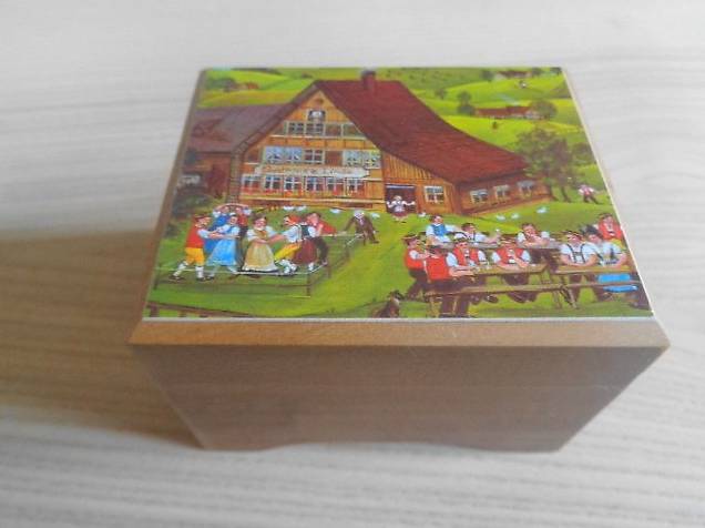 Musik/Spieldose /Appenzeller Sujet / Holiday in Switzerland